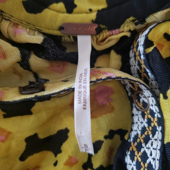 Free PeopleFollow BrandLove Letter Printed Balloon Sleeve mini dress - Picture 5 of 10